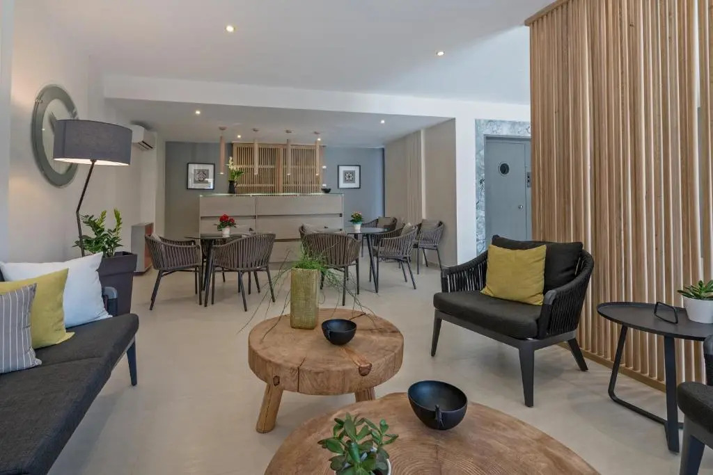 Lefkoniko Icarus Suites