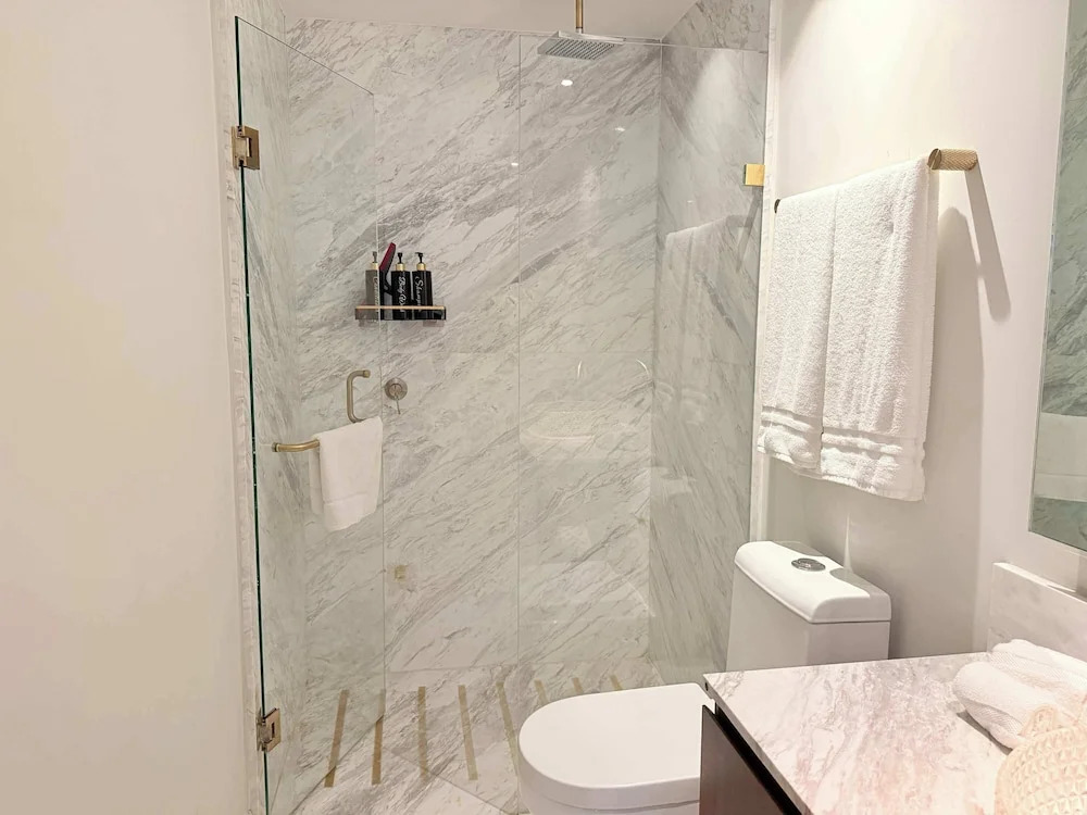 Bolongo 2BR Your Exclusive Oceanfront Escape