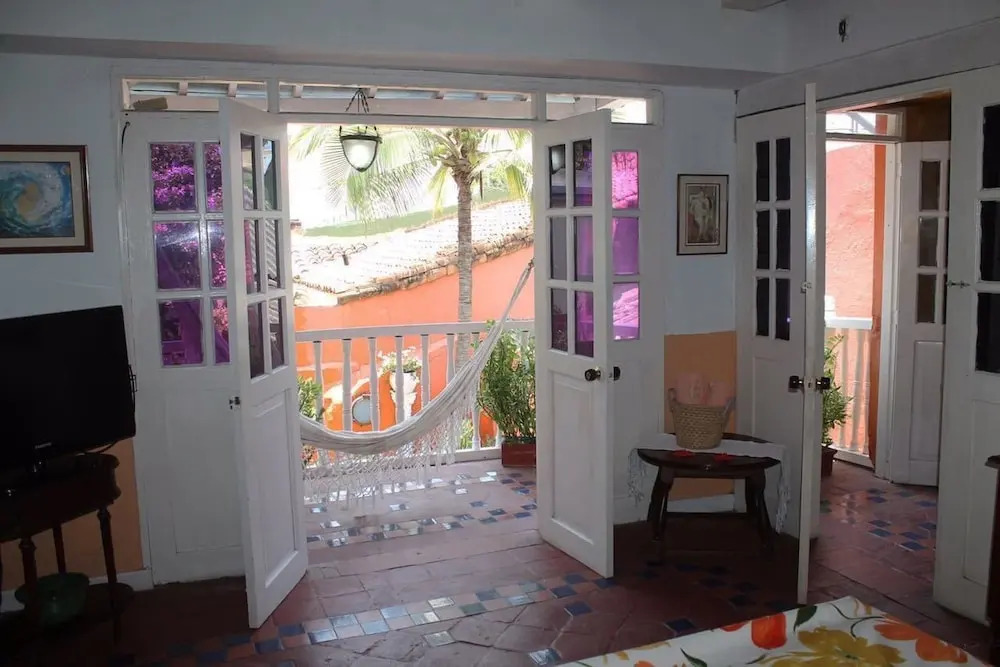 Colonial Guest House Walled City