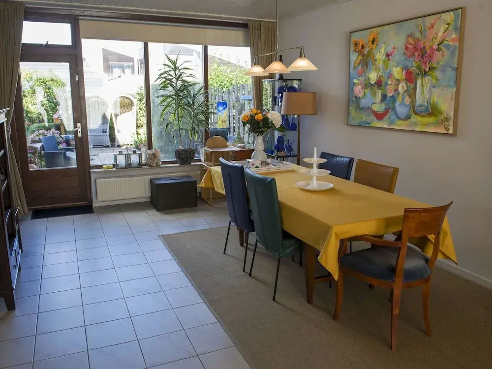 Wonderful Holiday Home in South Holland near Sea