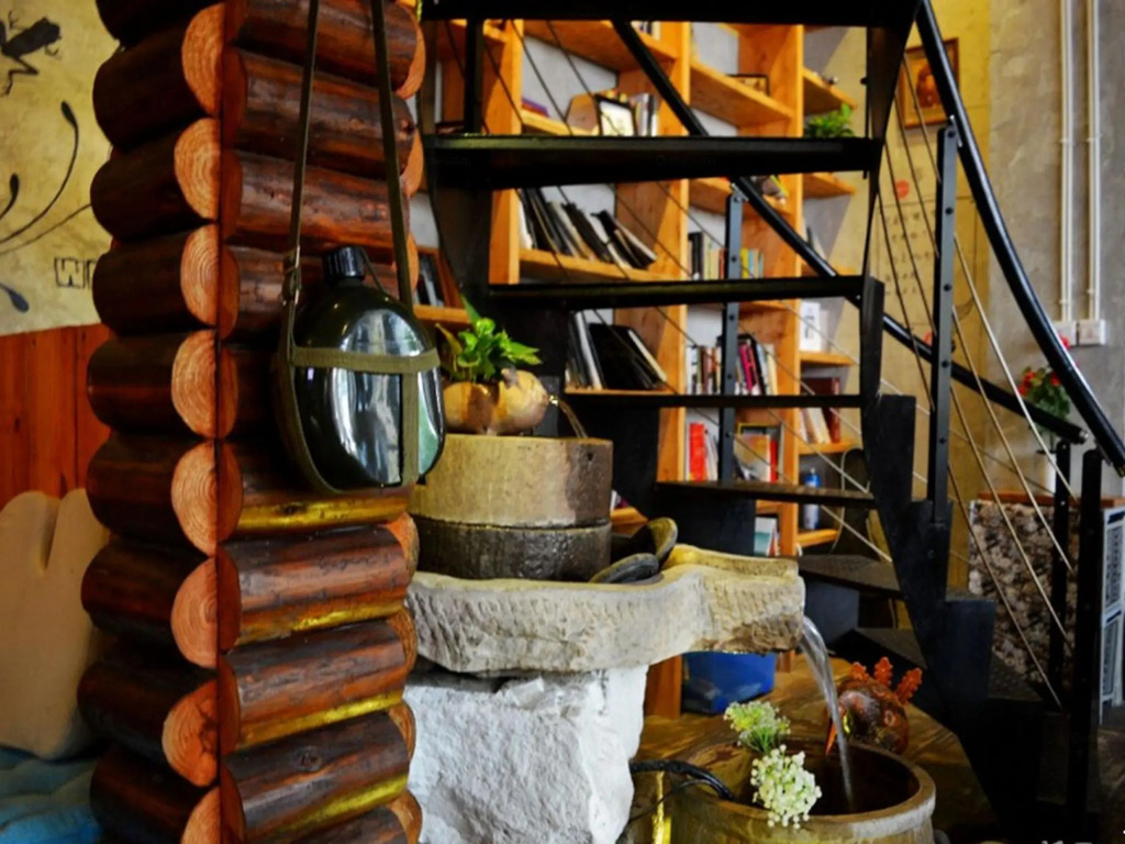 Terra Art Zen Hotel with Rooftop Zen Garden, Veggie Dining,Pick-up service,English speaking,Free Laundry