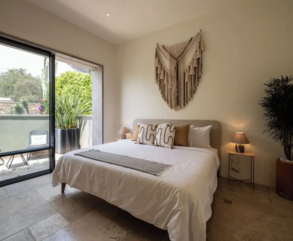 HOLT Parque Juarez Privada Stunning 5BR Villa