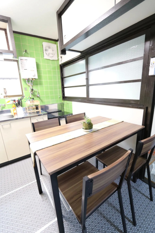 GUEST HOUSE E-NINE