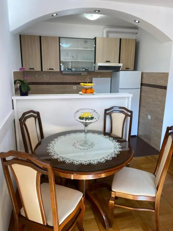 Lovely 1-bedroom apartment with free parking