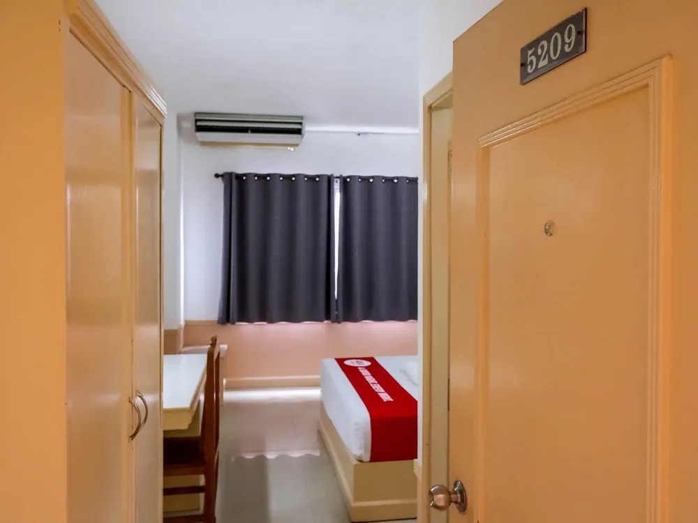 Nida Rooms Chang Mai Airport 99 at The Family Hotel