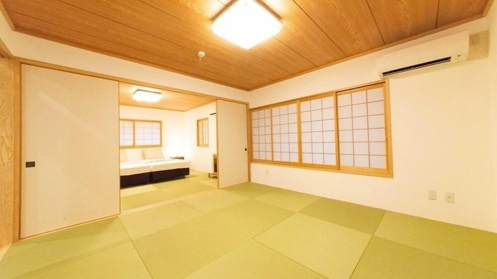 Minamijyujisei Resort Shiraho Nostalgy Garden