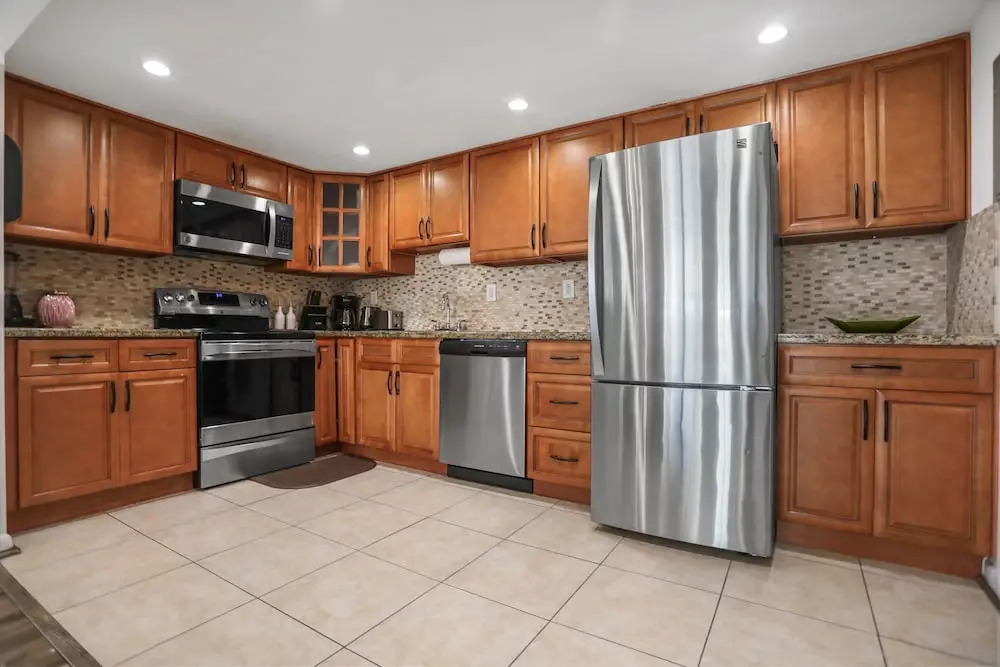 Amazing Condo 3 min to the Beach