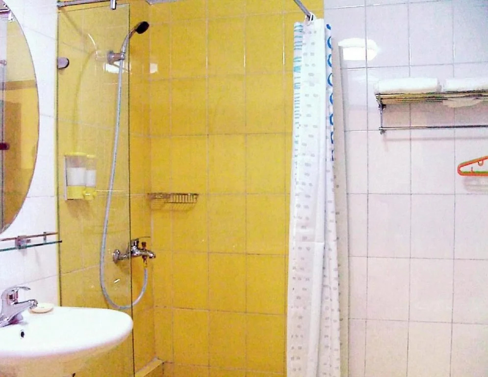 Hanting Hotel Jinan Quancheng Square Chaoshan Street
