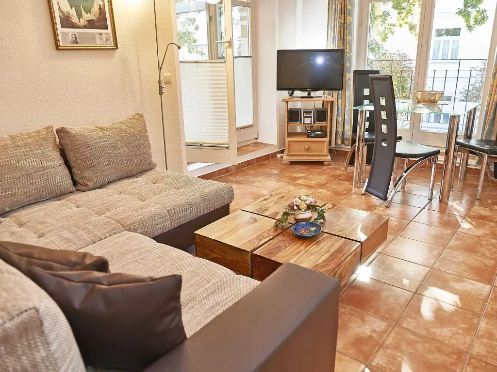 Villa Saxonia - WG 13 mit Wintergarten, strandnah