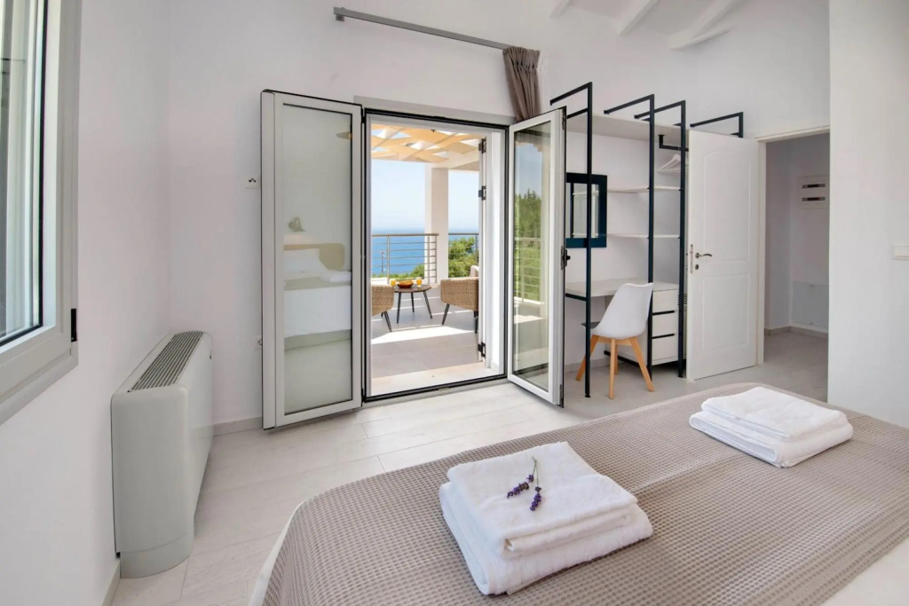 Vasiliki Villa - Charming 4 BR Villa With Pool and sea Views