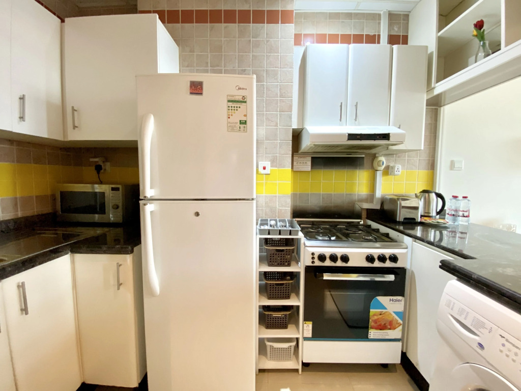 Close to Beach Near Metro 1 BR Dubai Marina Apartments