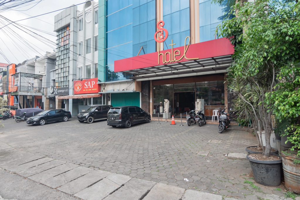 Hotel Setrasari Bandung RedPartner