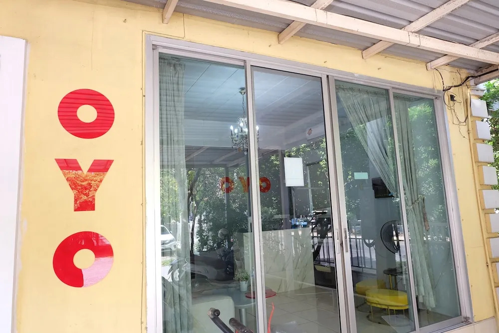 POP 75429 101 Place Navanakorn