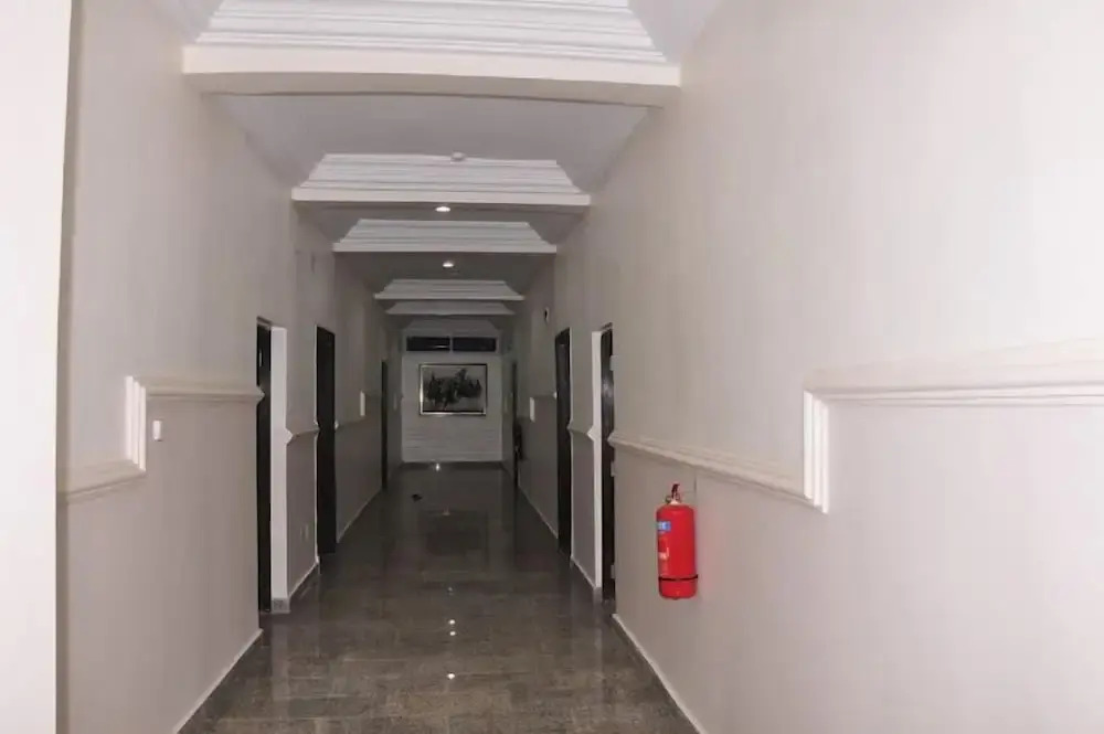 Aaliyah Royale Hotel