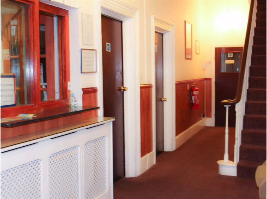 Lampton Guest House