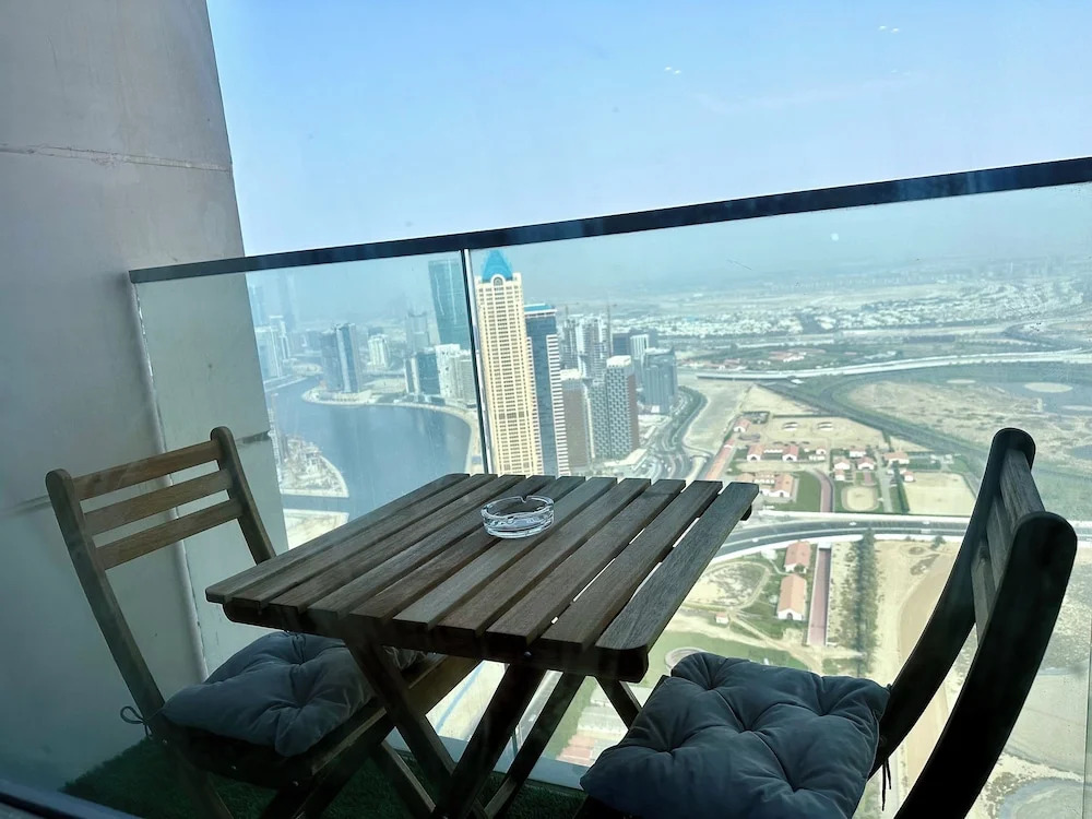 Lux BnB I Amna Tower I Sky Line Views