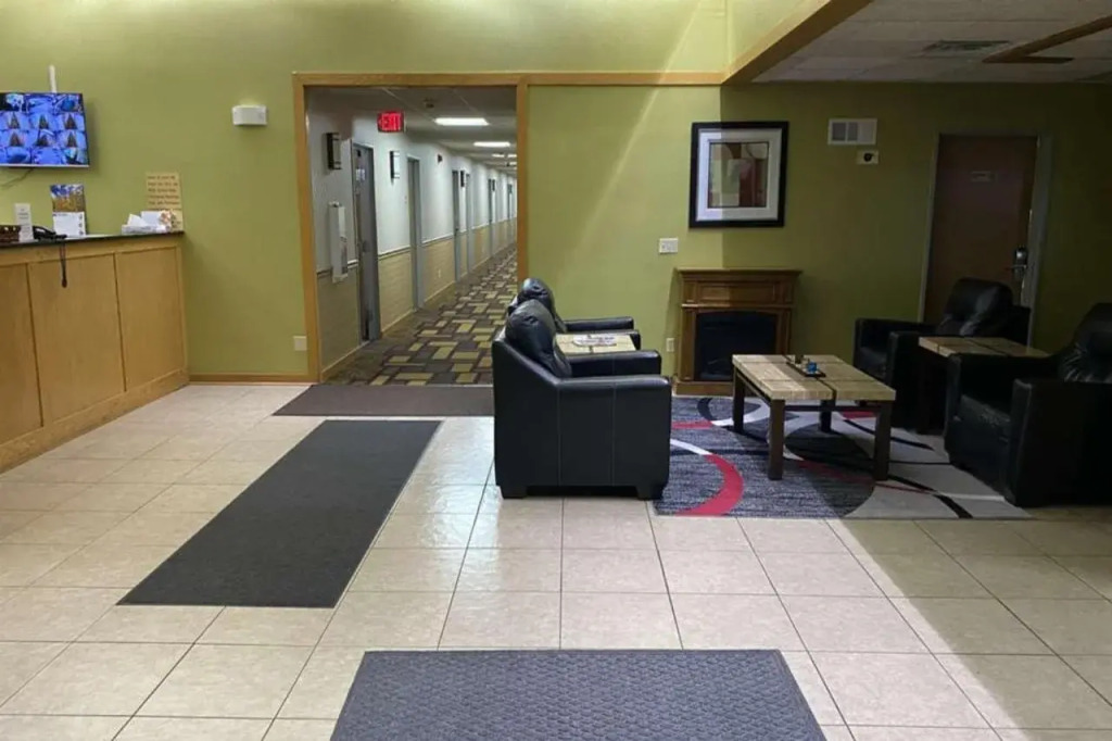 Coratel Inn and Suites By Jasper River Falls