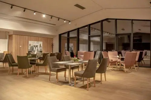 Complex Hotelier COTA O MIE