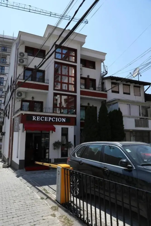 Bruti Hotel