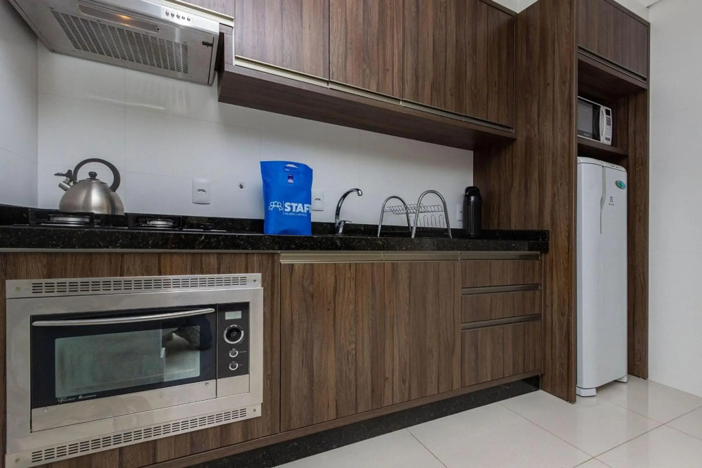 Portofino 203 - Apartamento Econômico Centro Bombinhas - 2 dormitórios para até 4 pessoas
