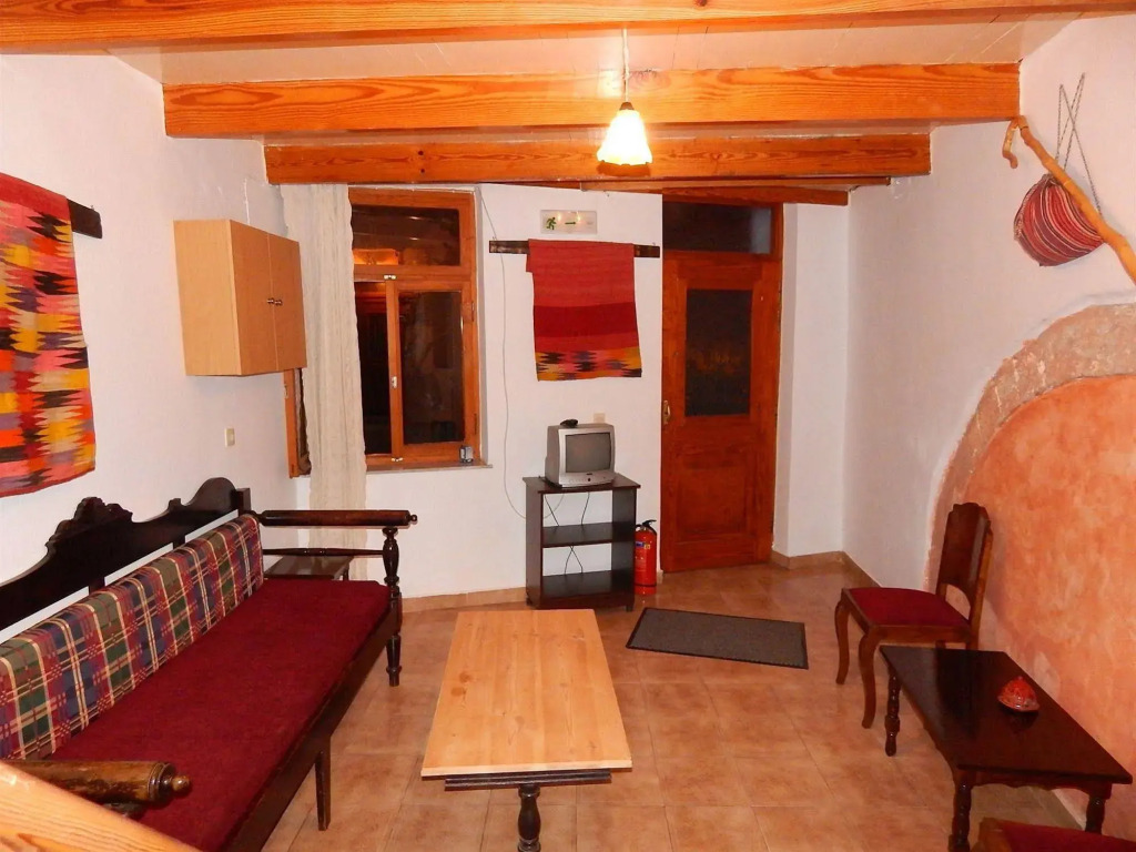Kasteli Studios & Apartments