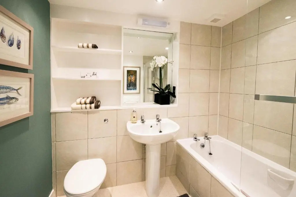 The Malt Kiln Apartment Edinburgh Old Town 3 Bedroom Parking previously McDonald Residence