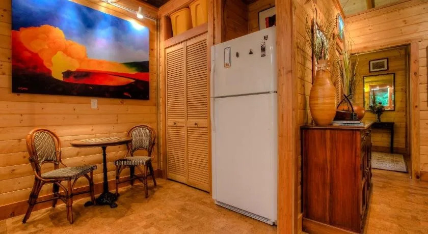Volcano Mist Cottage
