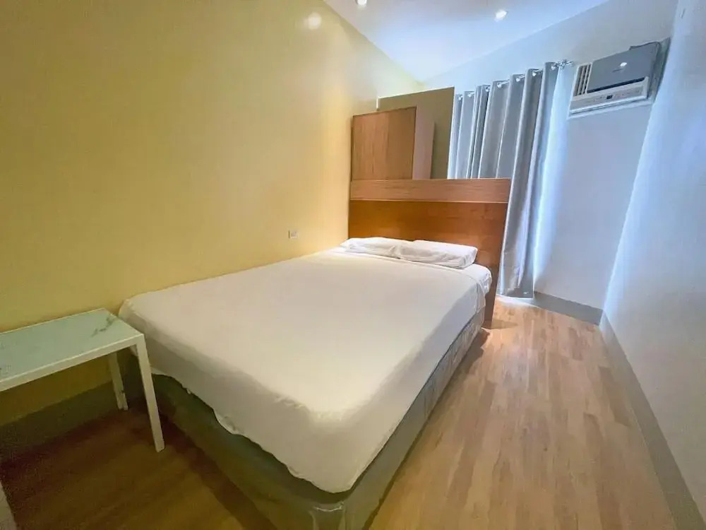 Almond Suites