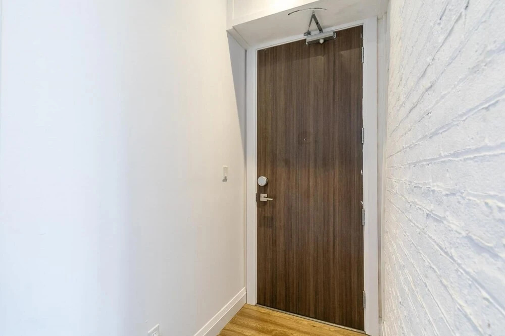 Grand 2Br Dundurn Loft Rooftop Terrace With Sunbeds Parking Gym