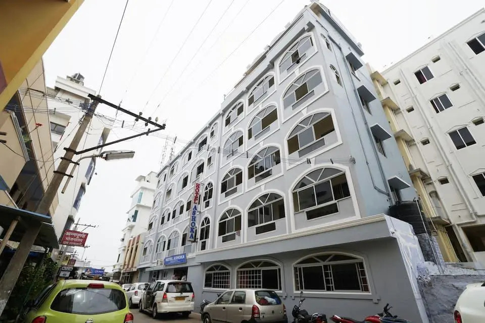 OYO 17442 Hotel Ashoka