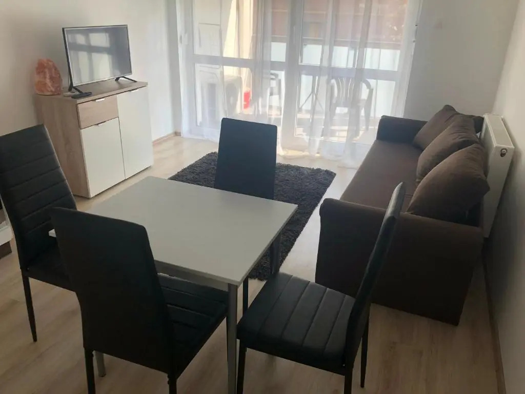Belle Casa 24