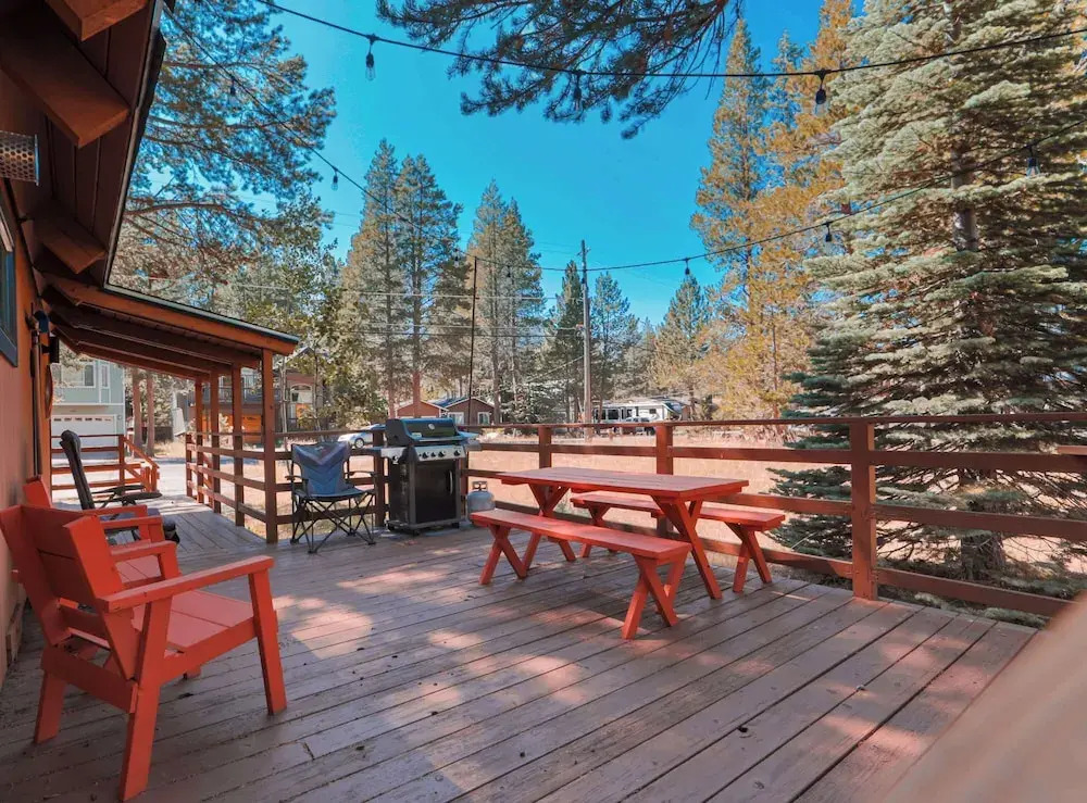 Christmas Valley Chalet Tahoe Adventure Awaits!