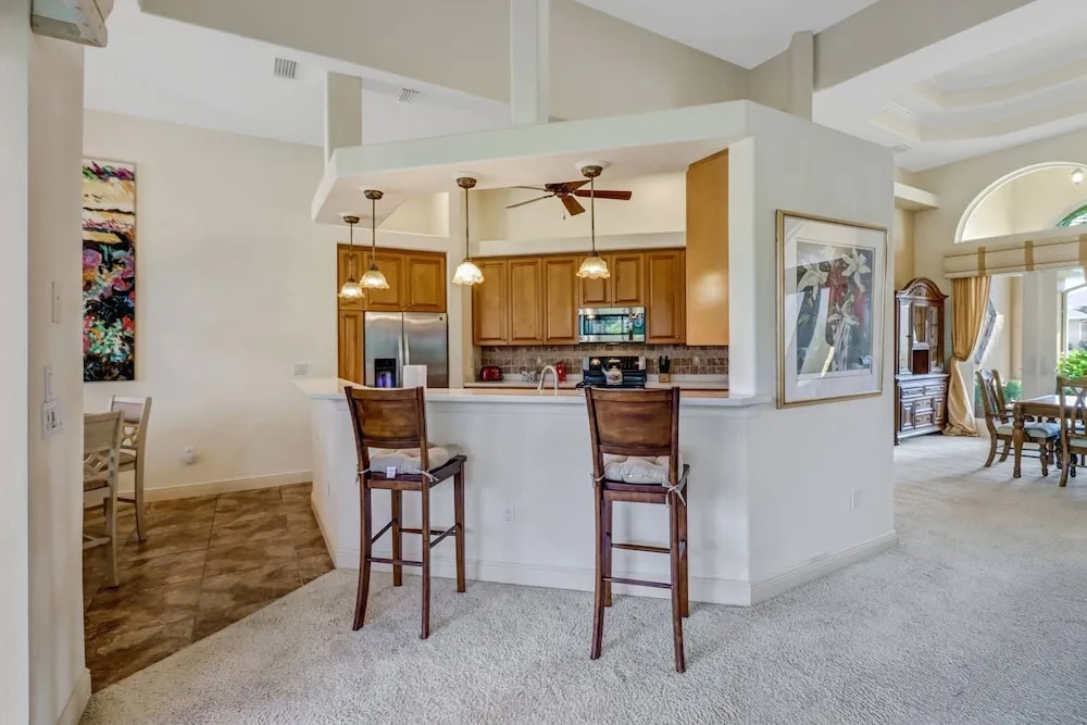 2605 Beach Parkway