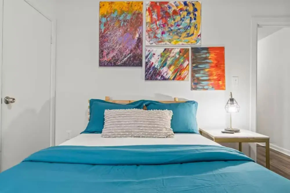 Urban Chic Apartments Near Center City
