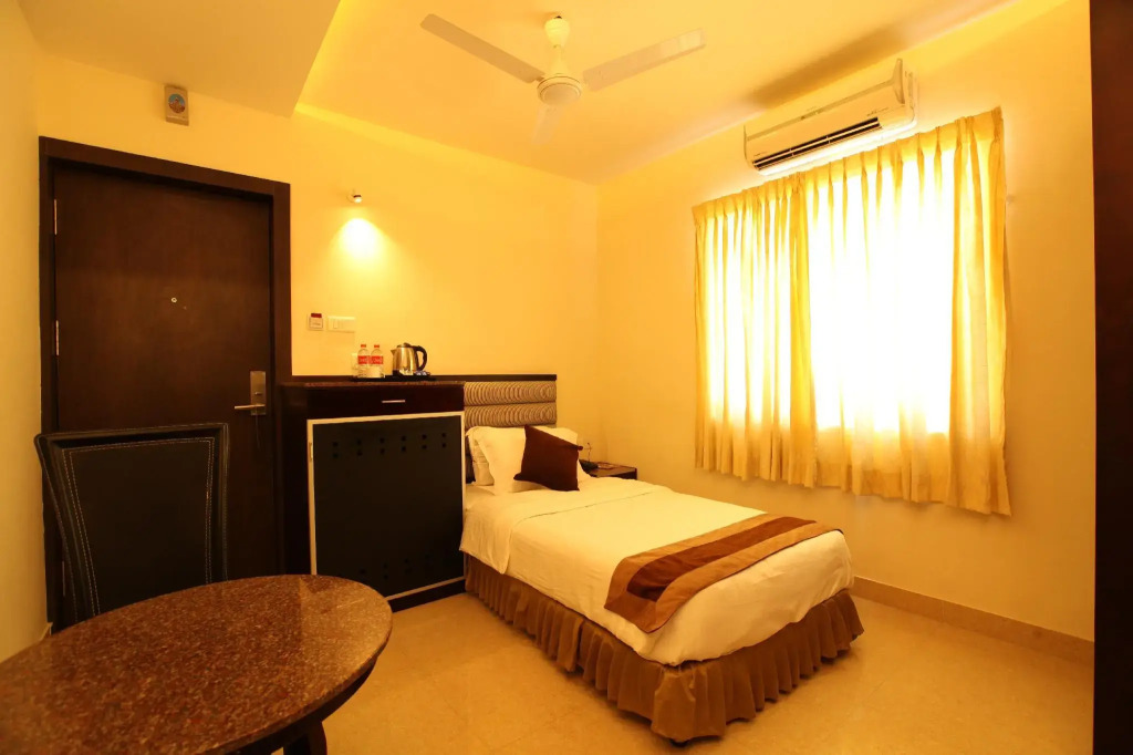 Hotel Southern Residency- near to SIPCOT