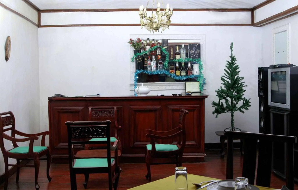 Green Forest Hotel