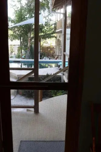 Amandas Place Casita Carinosa - pool and tropical garden