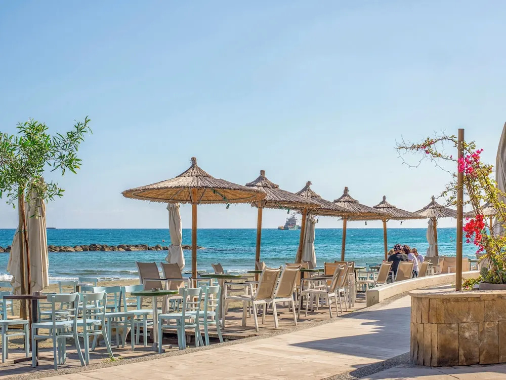Sanders Breeze Limassol