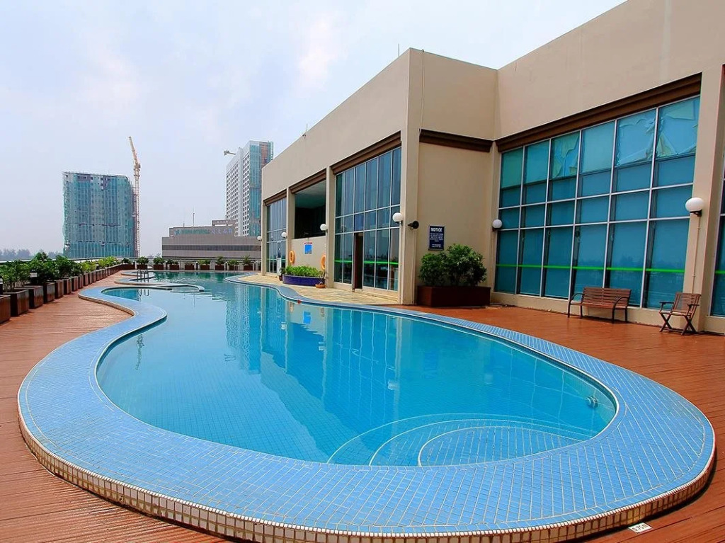 Mega Hotel