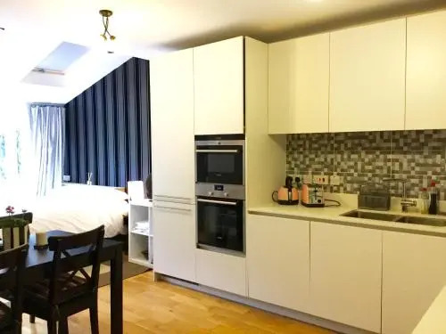 Metro Apartments Victoria