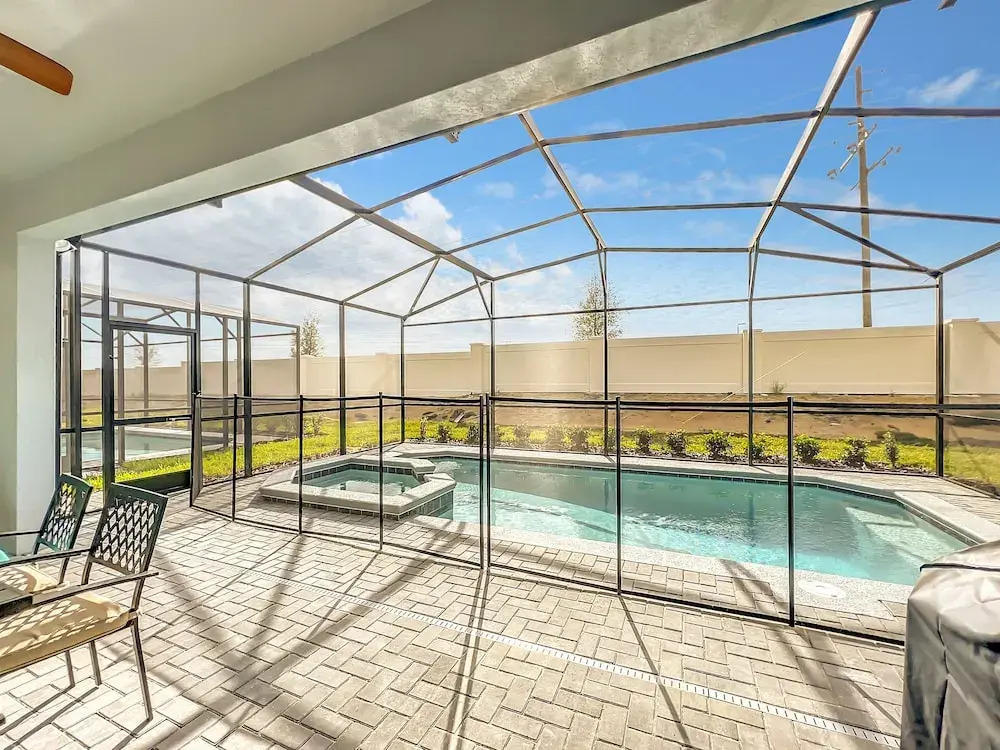 Windsor Island Vacation Pool Home