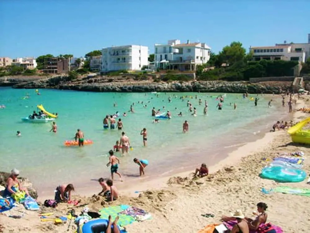 Villa With 5 Bedrooms in Portocolom, With Wonderful City View, Private Pool, Enclosed Garden Near the Beach