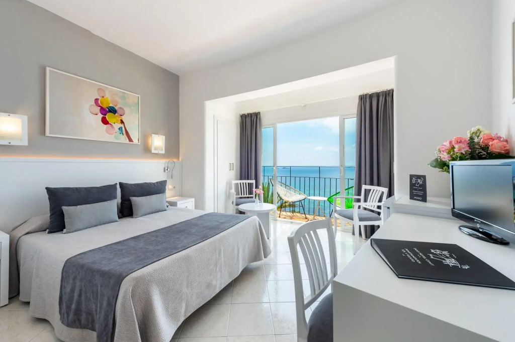 Hotel Cenit & Apts Sol y Viento