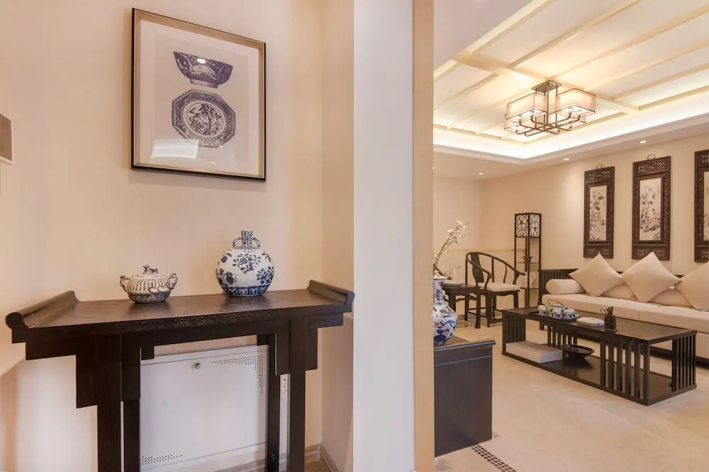 Suzhou Taihu Meilanju House