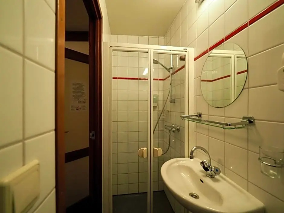 hotelboat Sarah Groningen