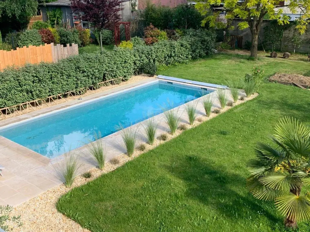 Chambre dhôtes de Verdigné Piscine chauffée Parking Wifi