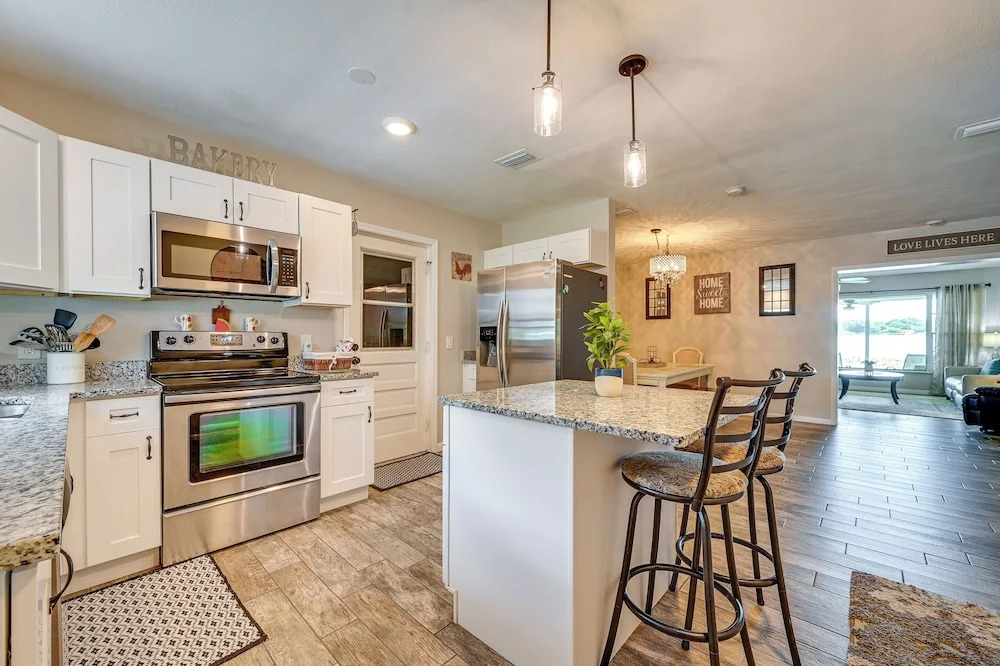 Hook, Line & Leisure: Lakefront Gem w/ Porch!