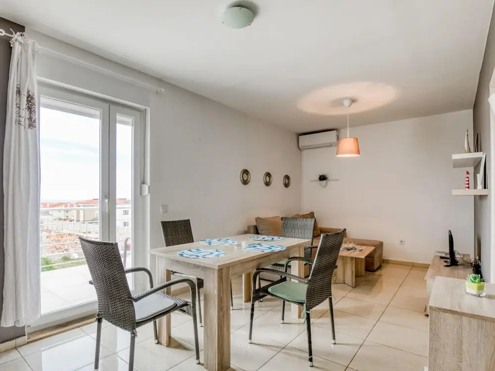 Scenic Apartment in Novalja near Trg Loža & Zrče Beach