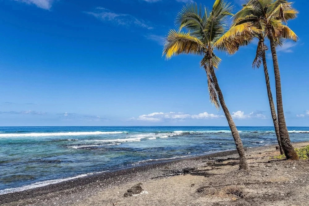 Keauhou Kona Surf & Racquet Club #5-201