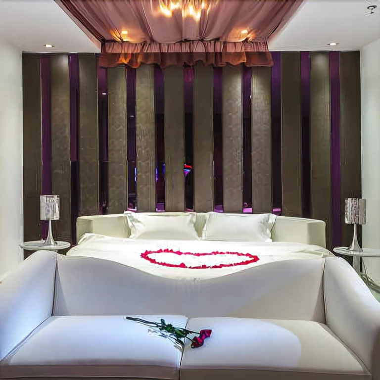 Baihehui Loft Hotel
